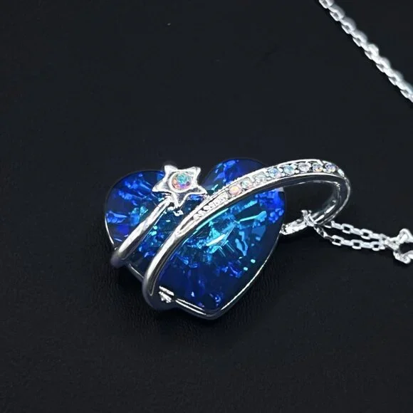 Swarovski Crystal Blue Heart Pendant on Sterling Silver 925 Chain in Gift Box - Picture 6 of 10
